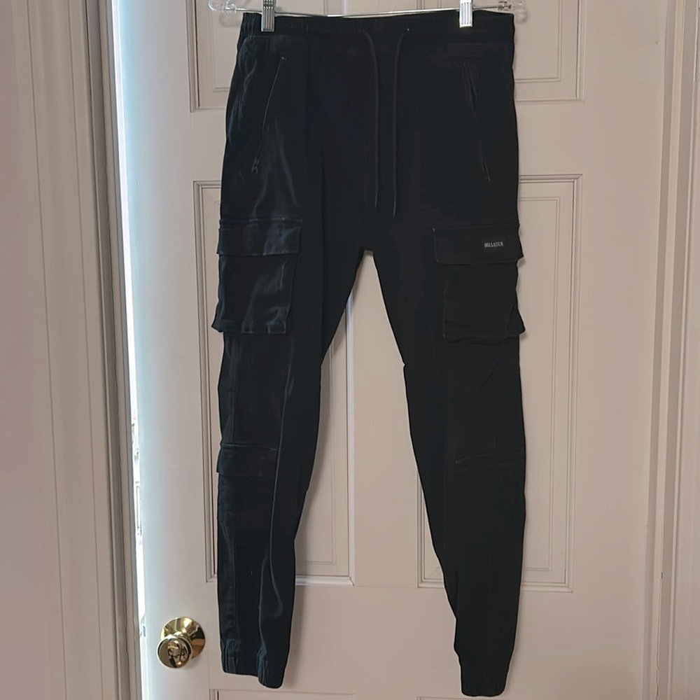 EUC Hollister Joggers Size S (25% bundle discount available)